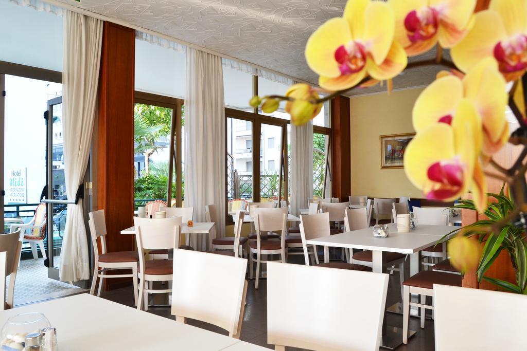 Hotel Midi Lido di Jesolo Buitenkant foto
